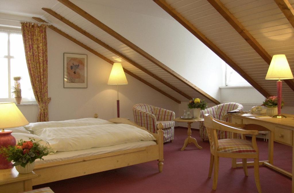 Baerenkrug Hotel Molfsee Room photo